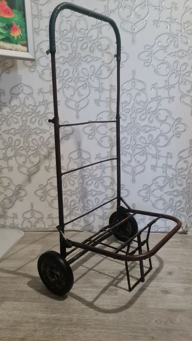 Тележка металлическая литая 95см