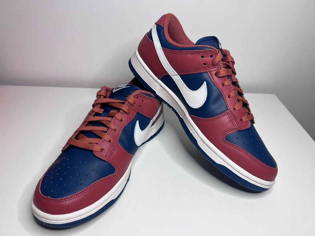 WMNS Nike Dunk Low