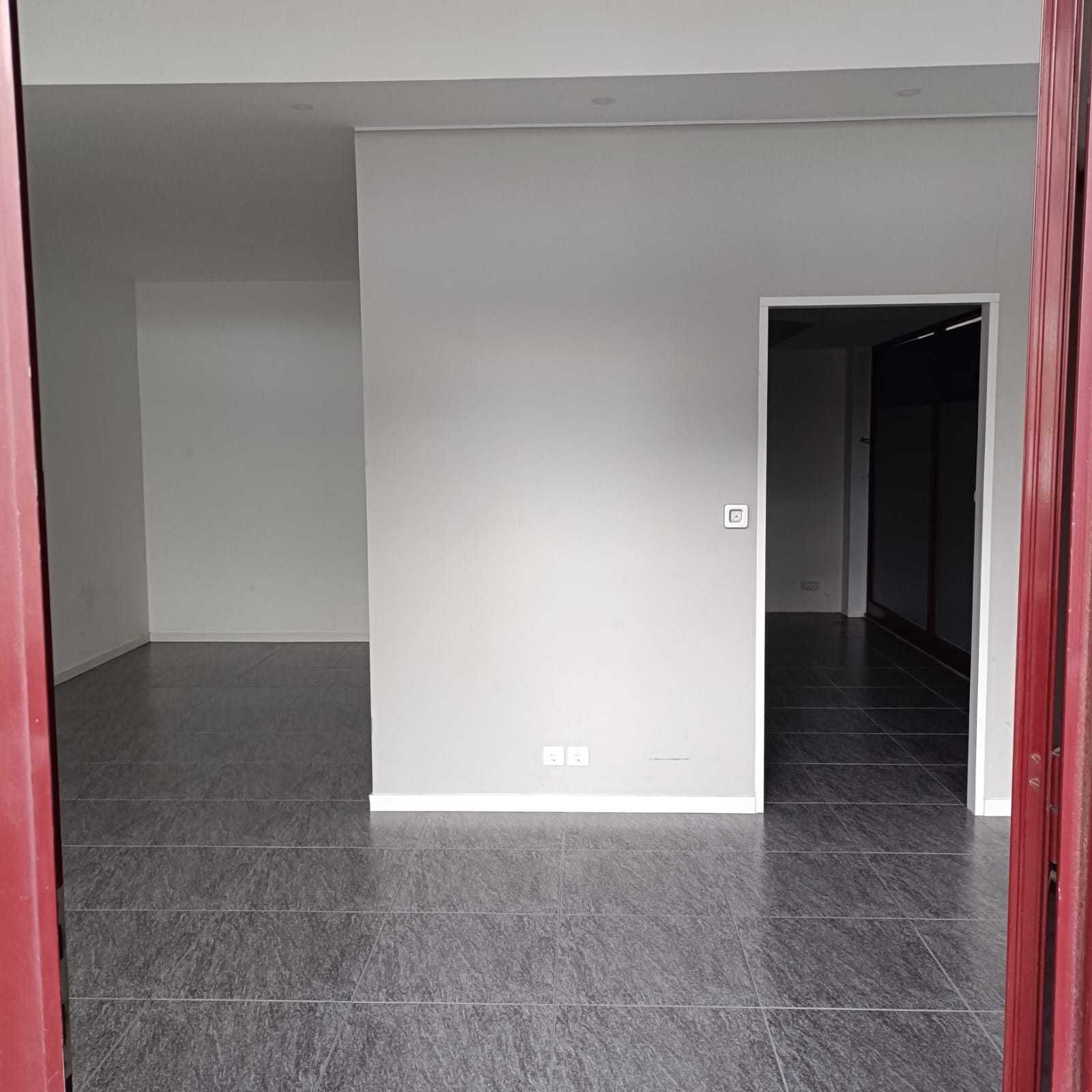 Loja - Gaia central «» 51 m2 «» ao Gaia Shopping e Hospital Privado