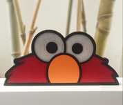 Imagem decorativa do famoso Elmo da Rua de Sésamo