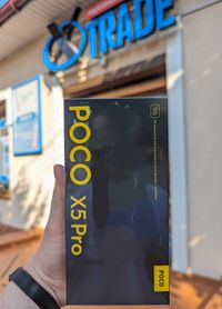 Xiaomi Poco X5 Pro 5G 8/256Gb чорні/сині - нові, запаковані