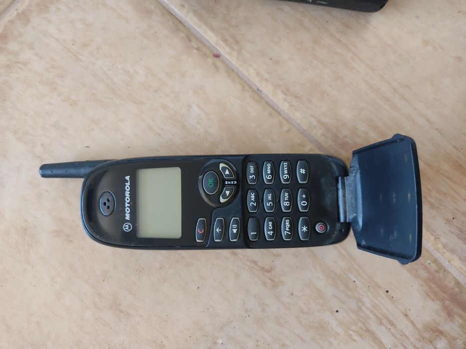 Telemóveis para colecionar ou peças