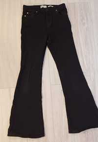 Spodnie dżinsowe Bershka R 36