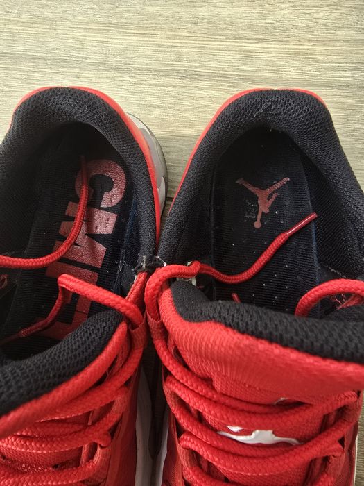 Buty NIKE AIR JORDAN 11 CMFT LOW rozmiar 42