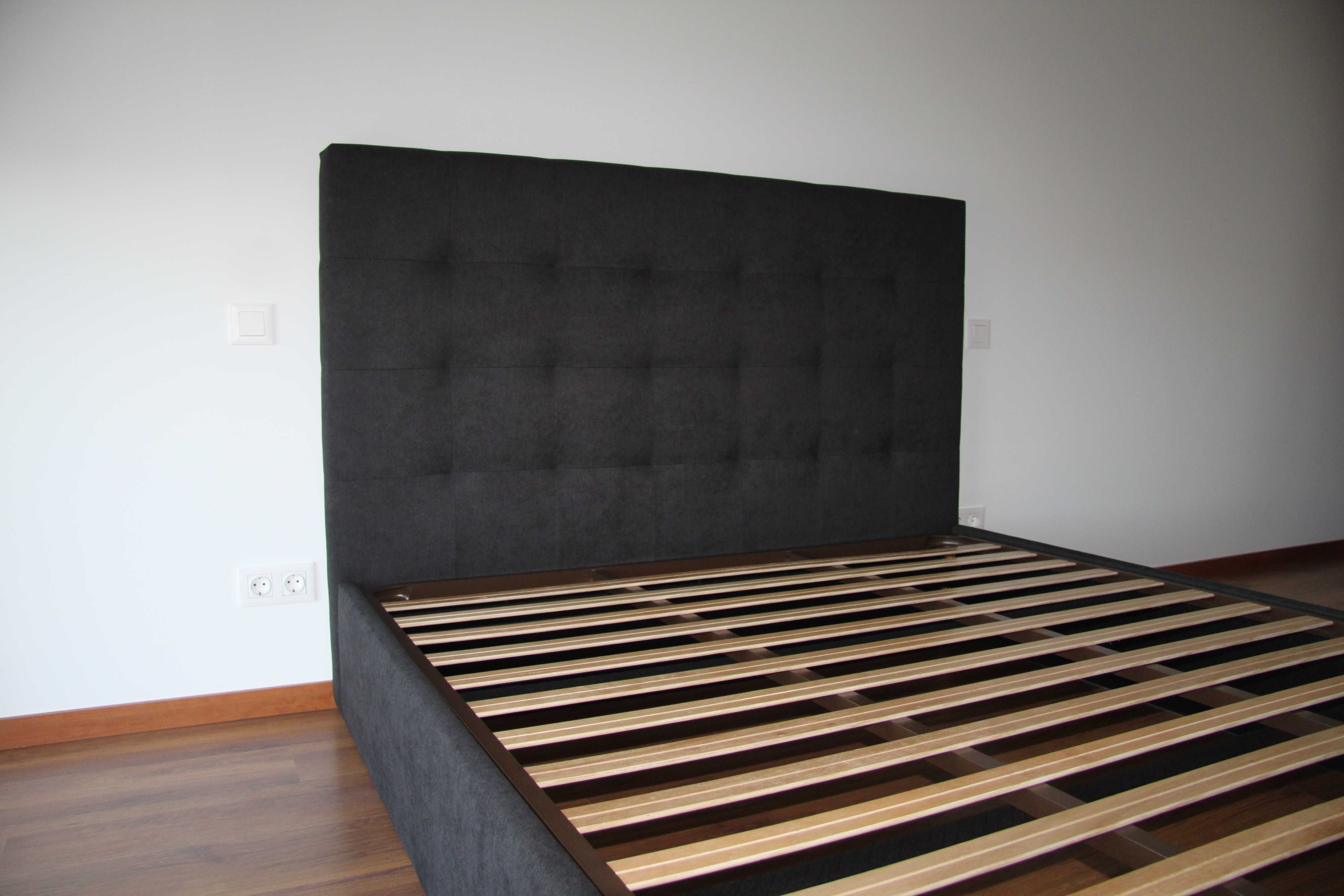 Cama de Casal Nova (195x150cm)