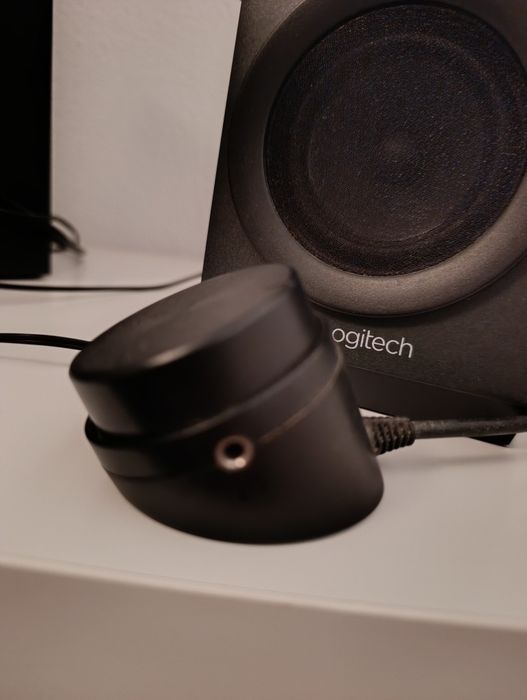 sistema de colunas multimédia Logitech Z333