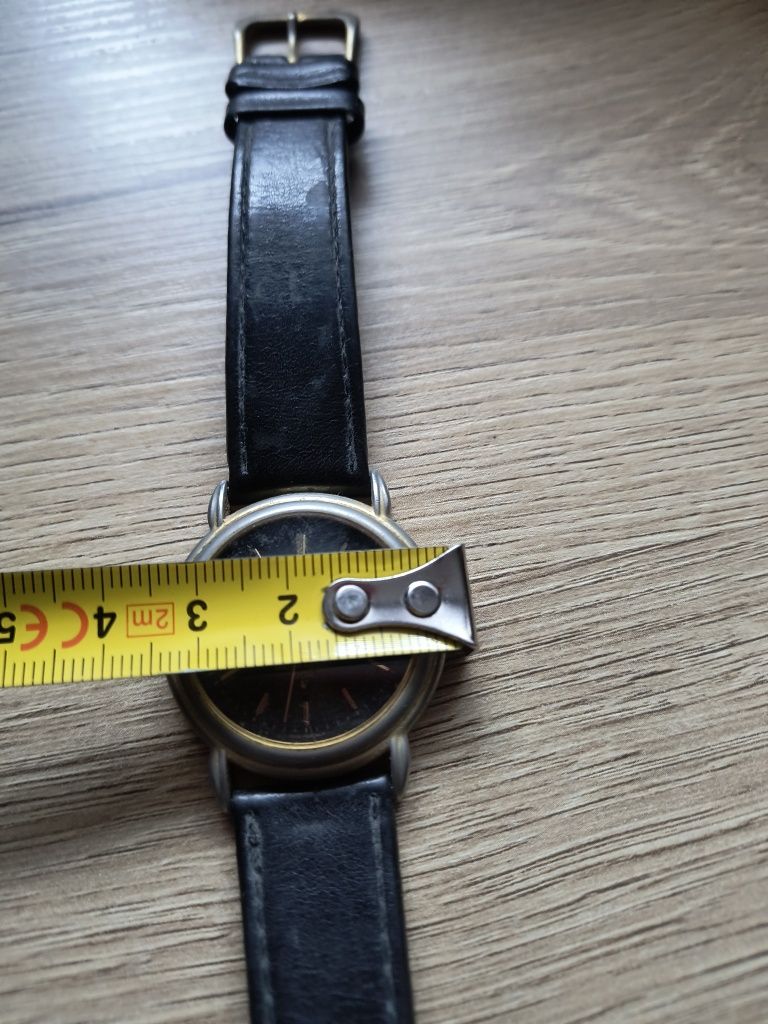 Zegarek Q&Q quartz skórzany nie chodzi