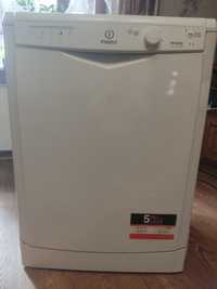 Посудомоечная машина Indesit DFG 15