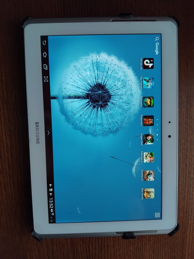 Планшет samsung.