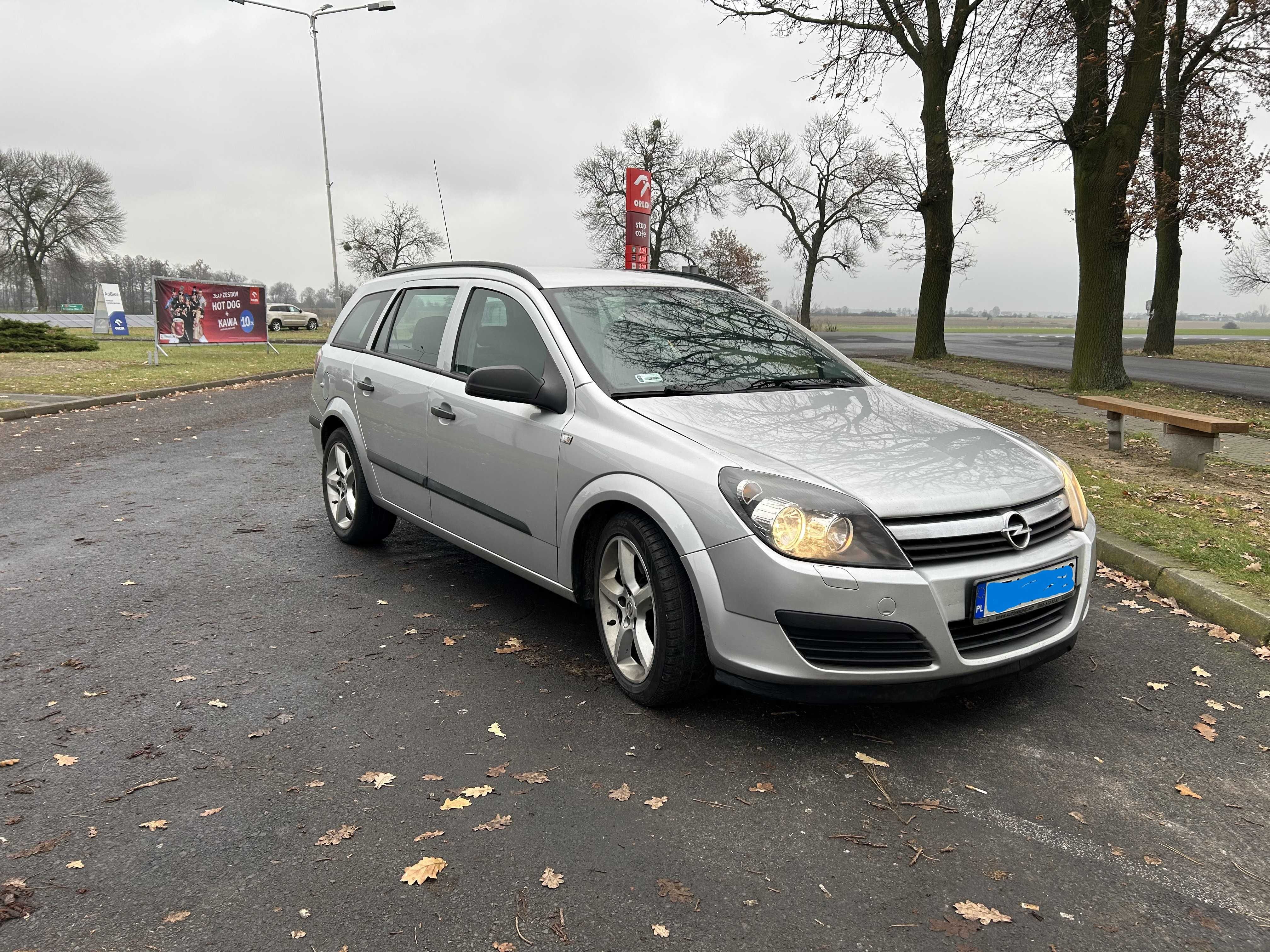 Opel astra 1,9 diesel 150 000 przebiegu zadbana