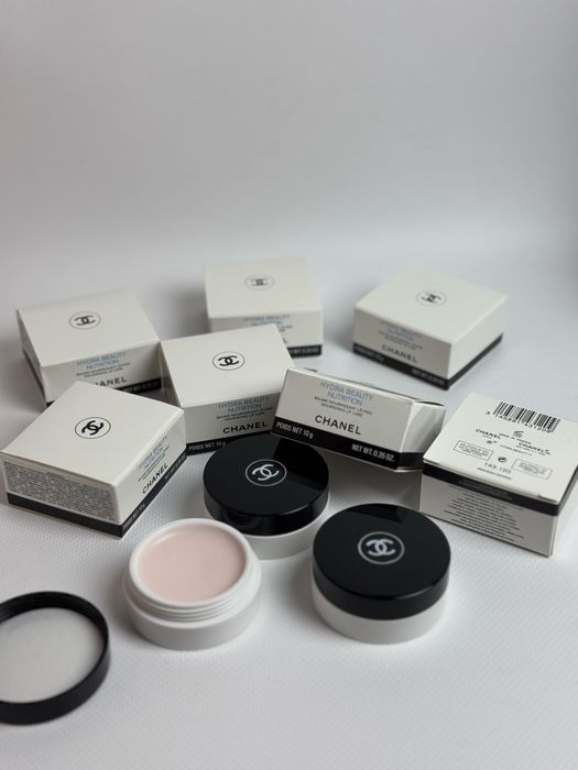 Бальзам для губ Chanel зволожуючий