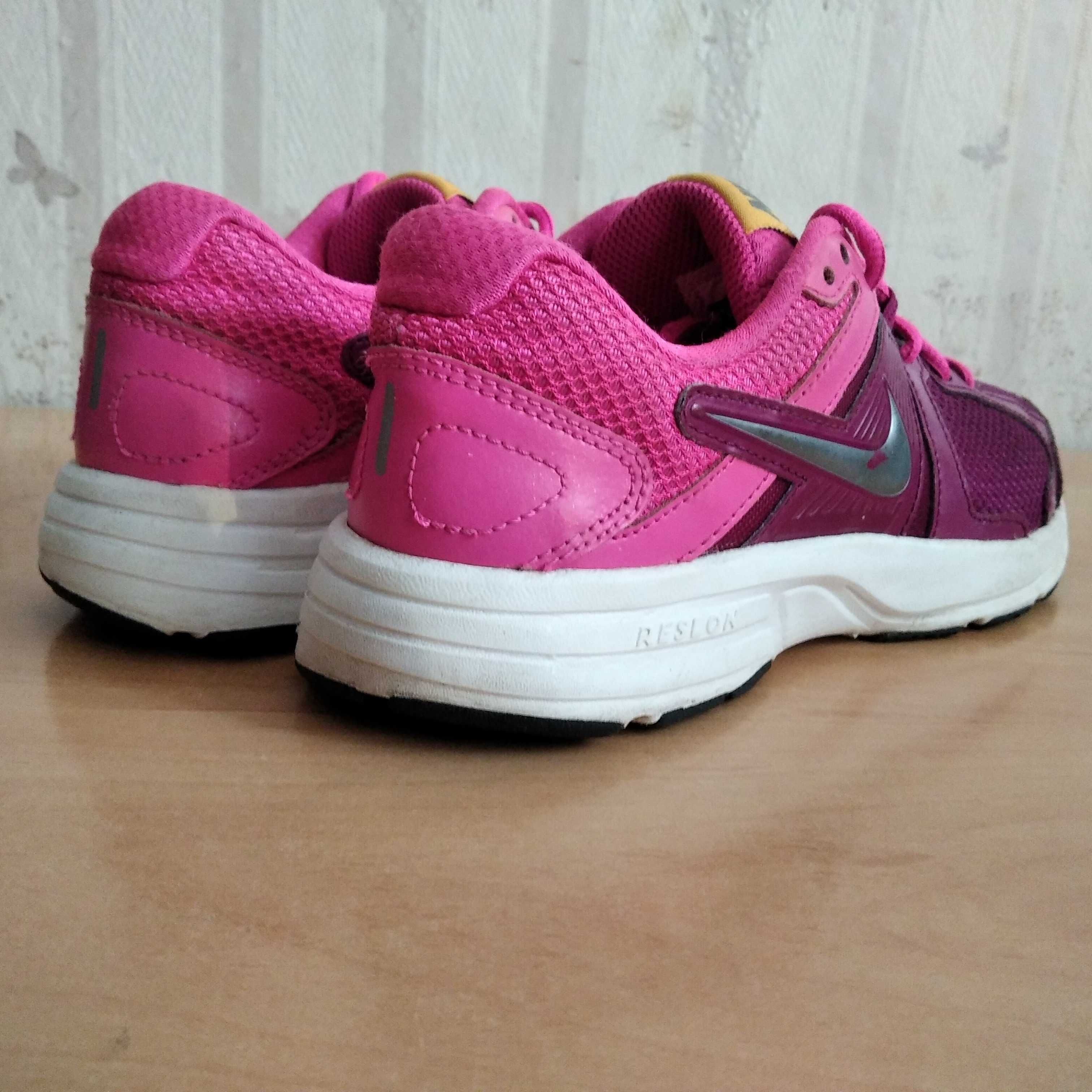 Buty biegowe NIKE DART 10 roz.eu-36