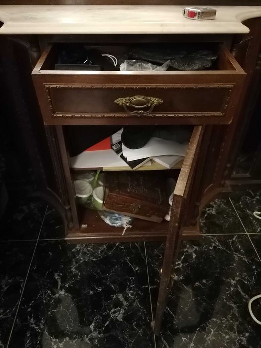 Móvel de entrada com espelho e base em mármore, 50 euros