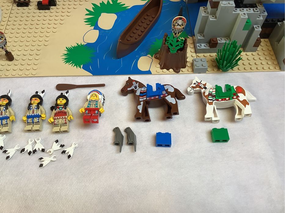 Lego 6766 Rapid River Village western indianie system