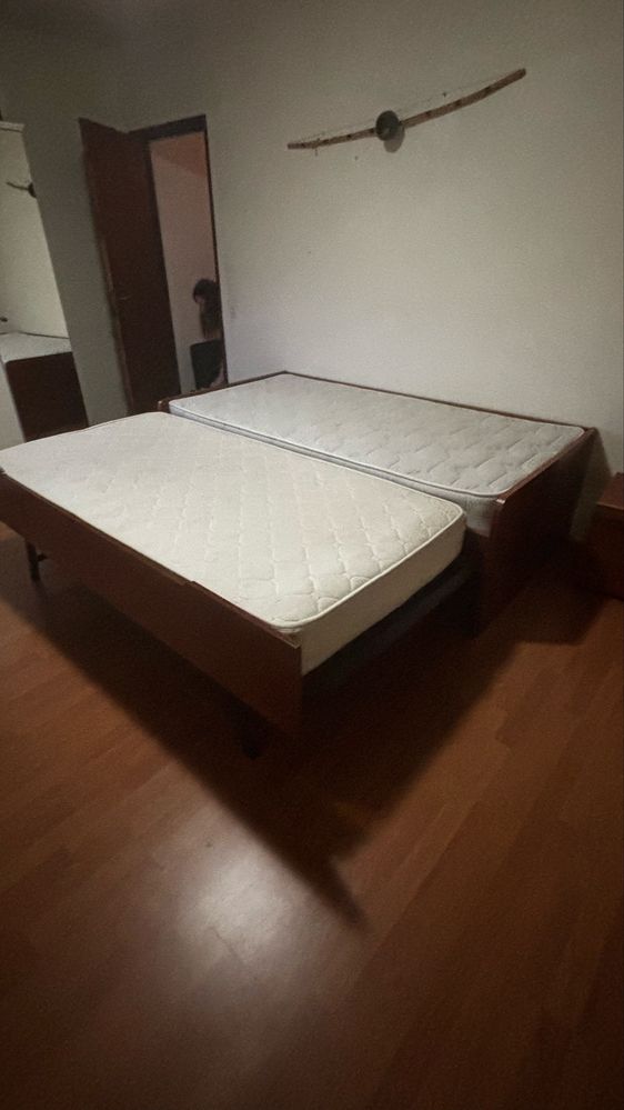 Cama de solteiro que abre e fica de casal