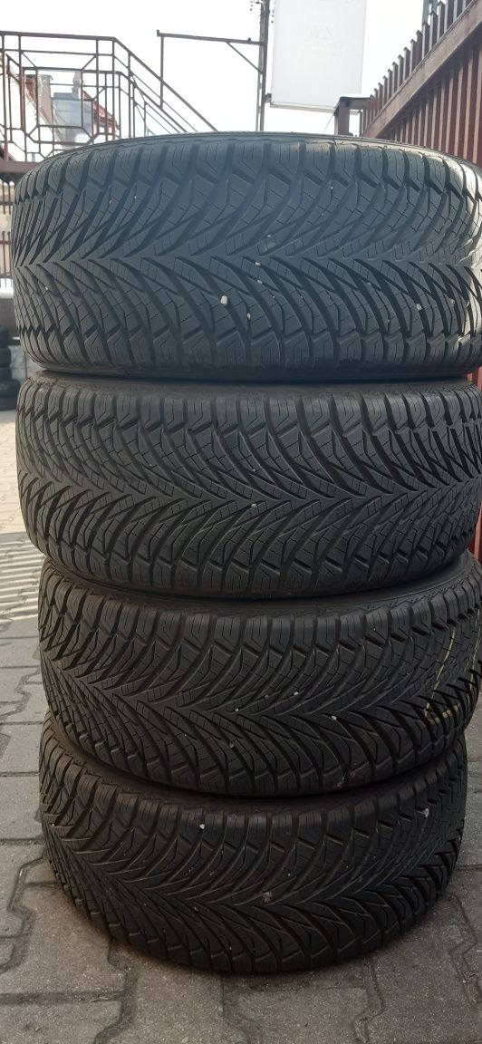 Opony Całoroczne Austone 225/45r17  2024r