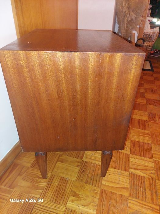 Mesa cabeceira vintage