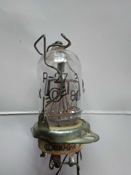 Радіолампи з розбірки електроніки
