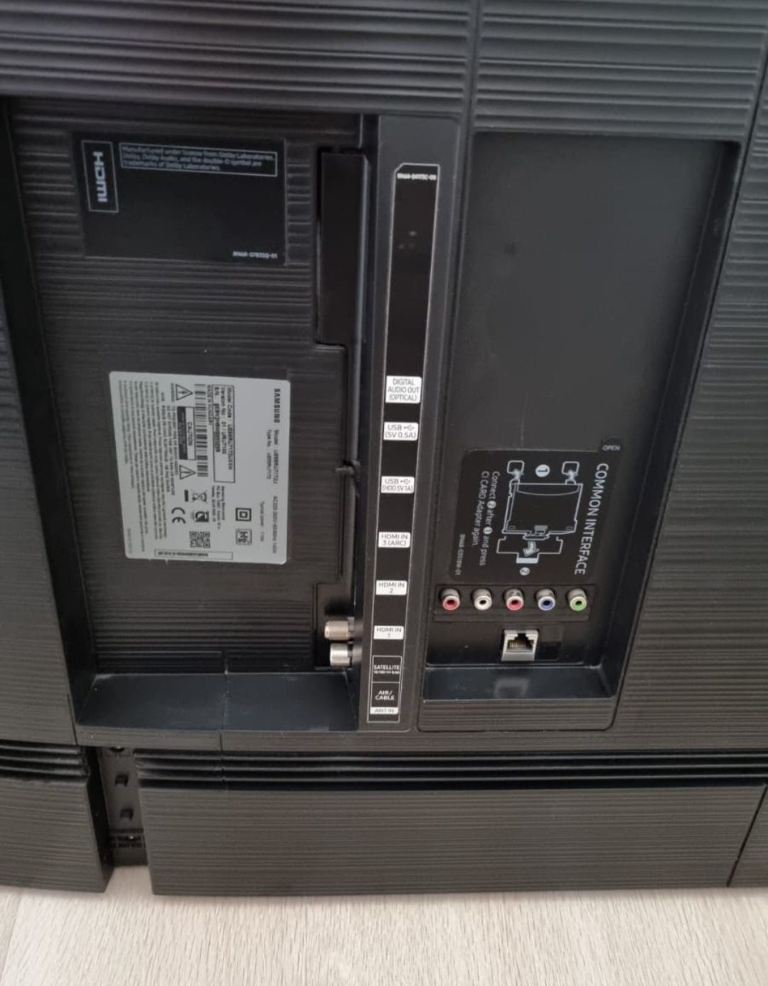 Telewizor Samsung 55cali 4KLED UHD tv RU7172 wifi