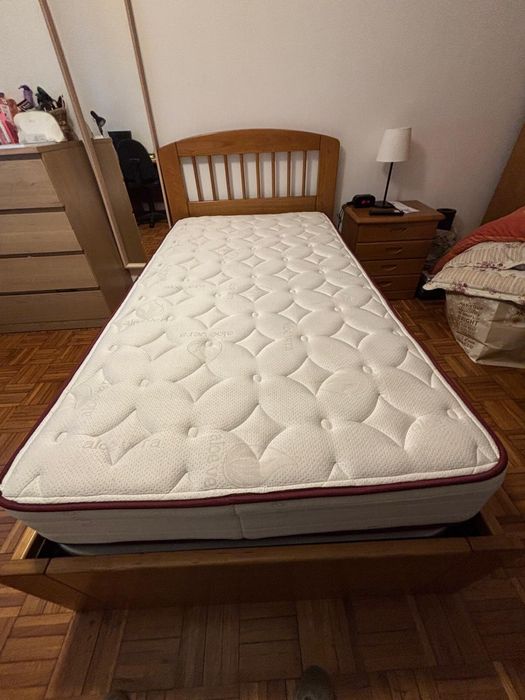 Cama de solteiro + colchão