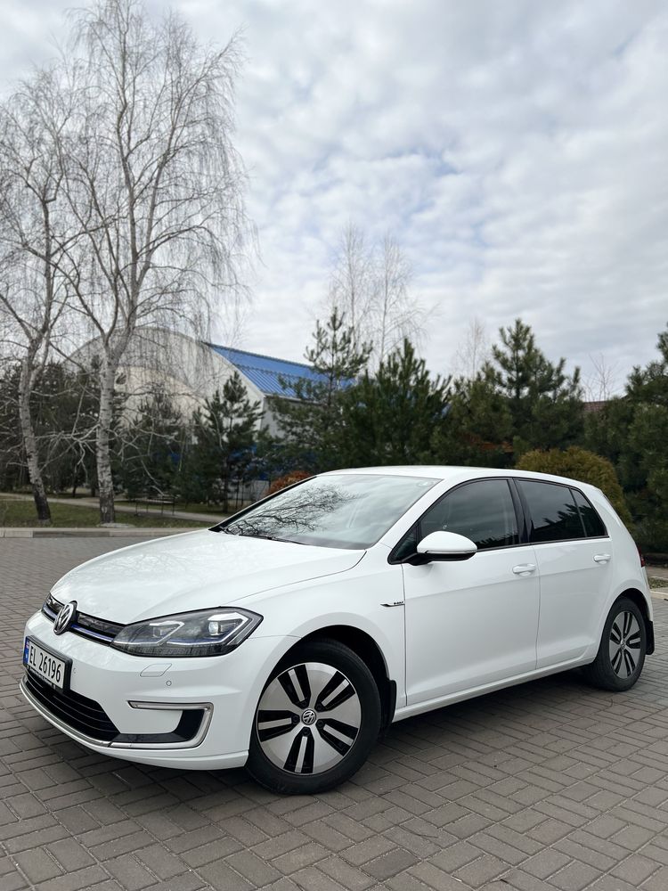 Volkswagen E-Golf, 36kWh, 2017 рік