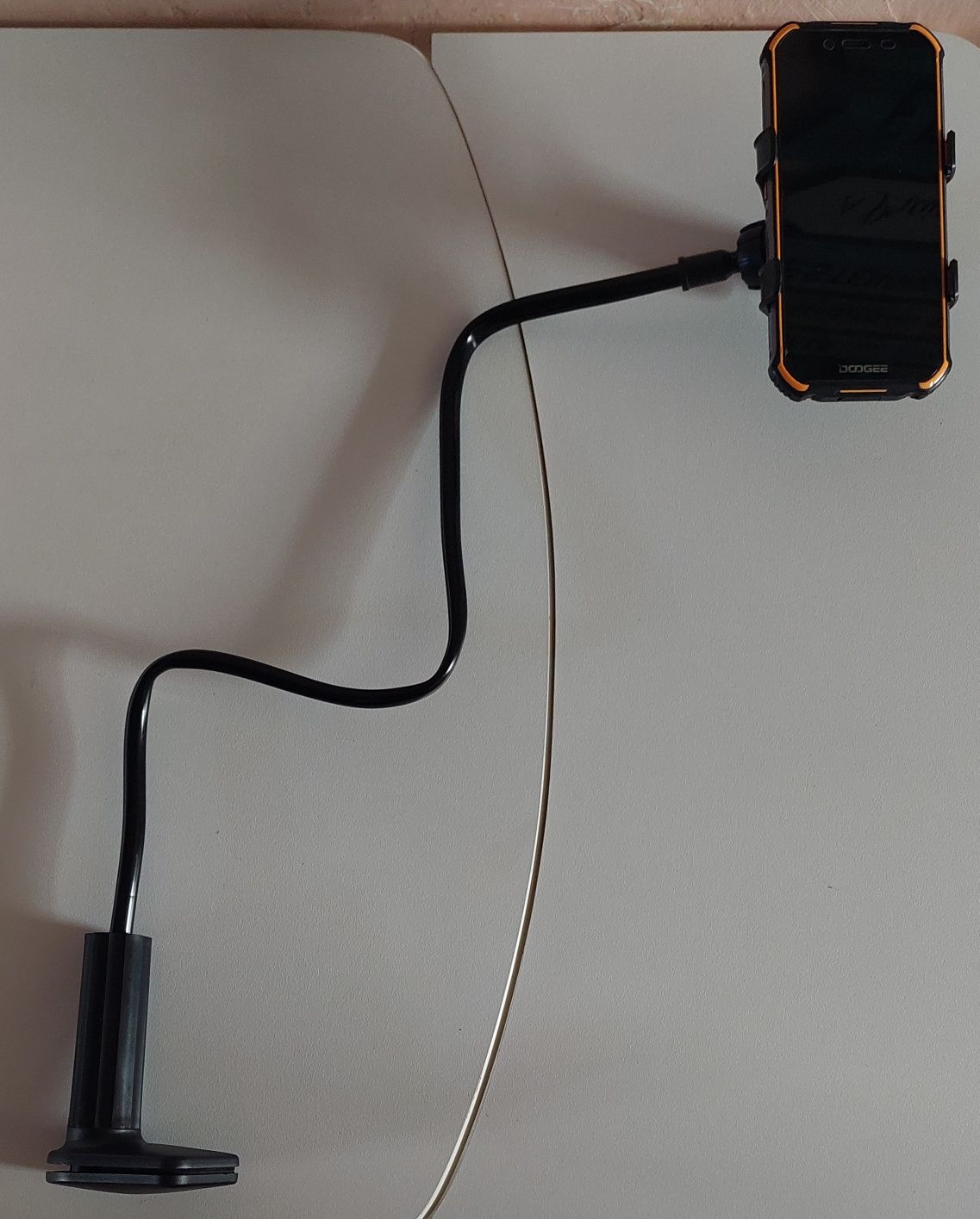 Suporte para telemóvel