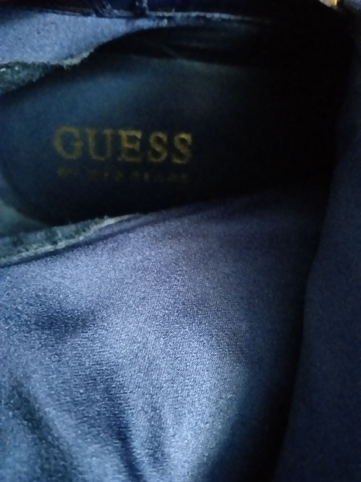 Фирменные сапоги Guess,Италия,36р,23см,700гр