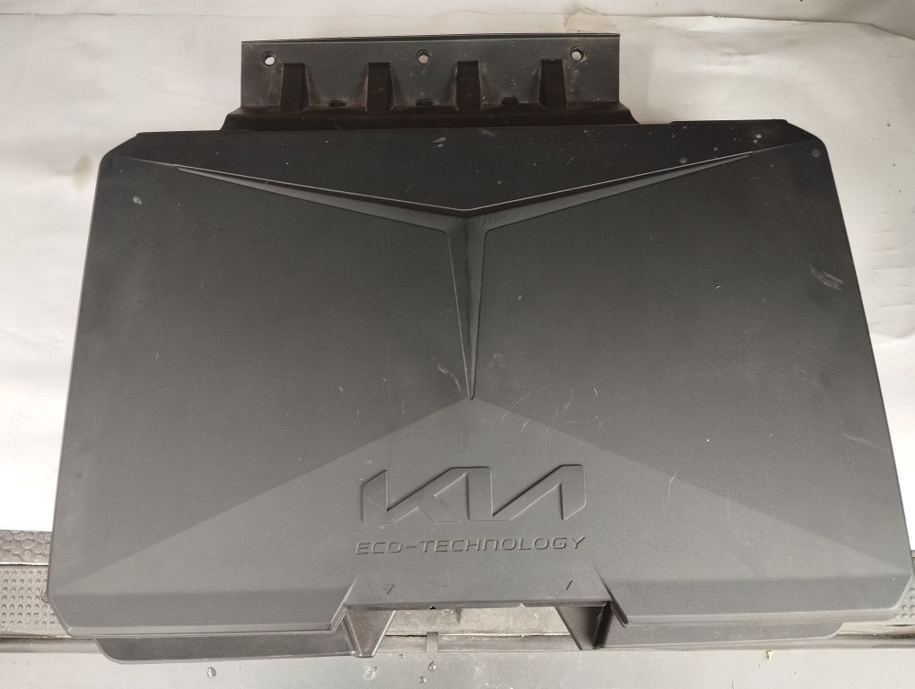 Бардачок Kia Niro EV 2023