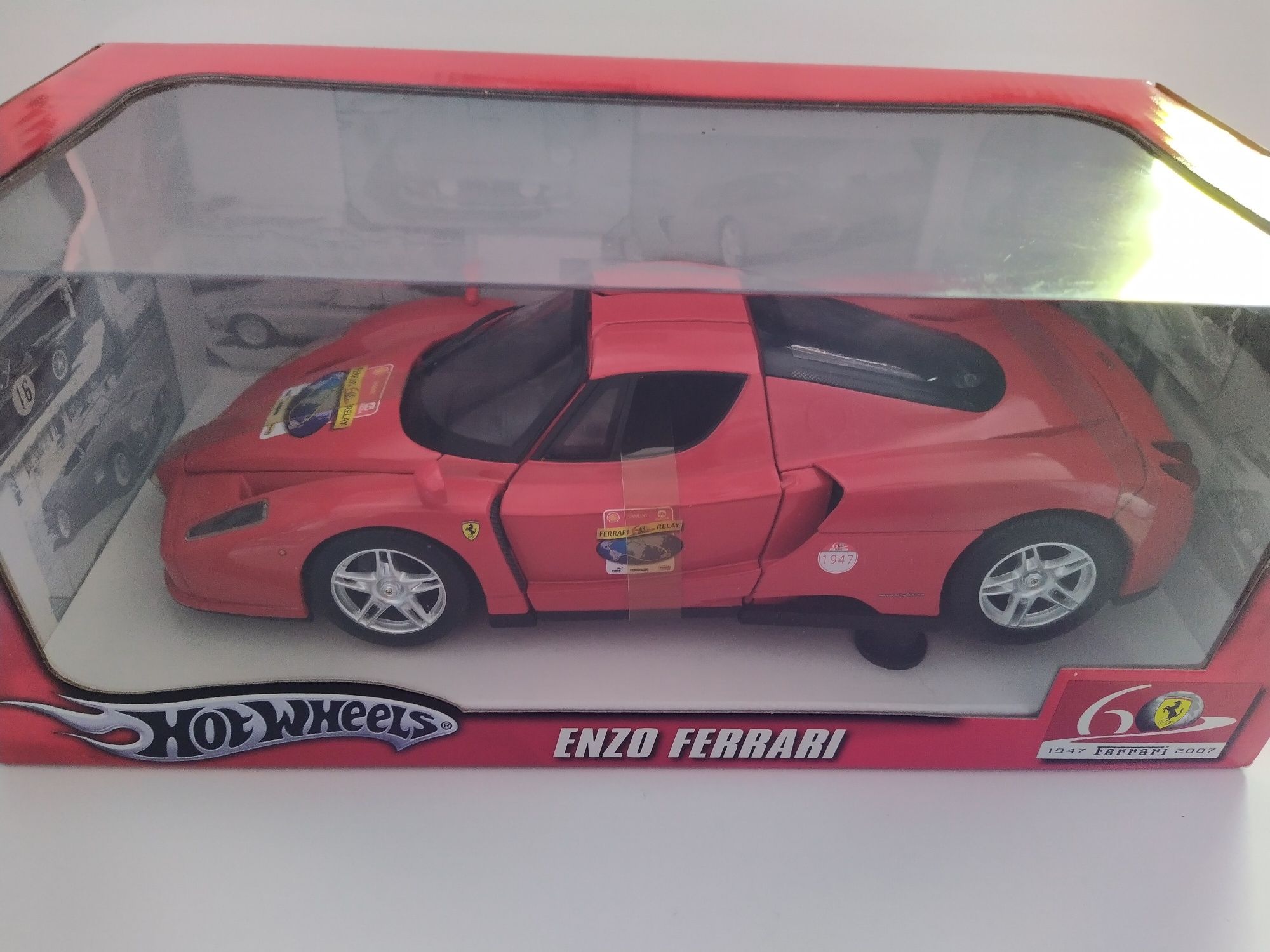 Ferrari Enzo Hot wheels 1:18