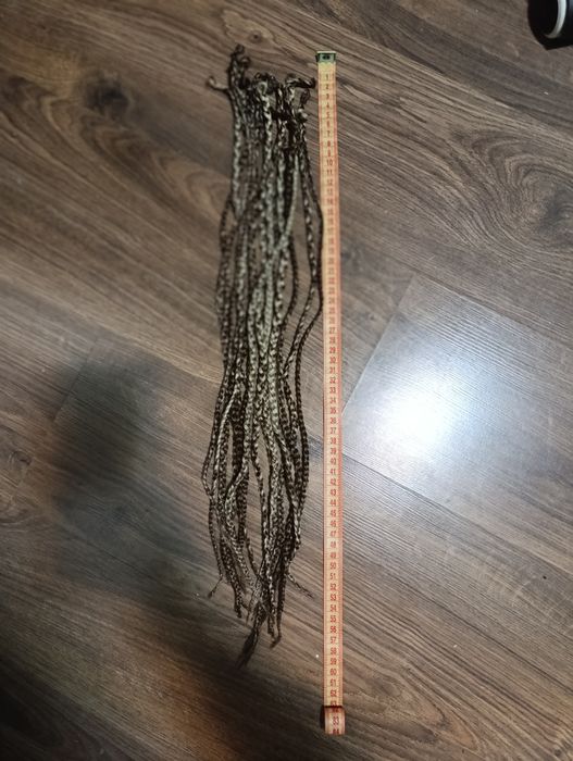 Штучні косички зі зі