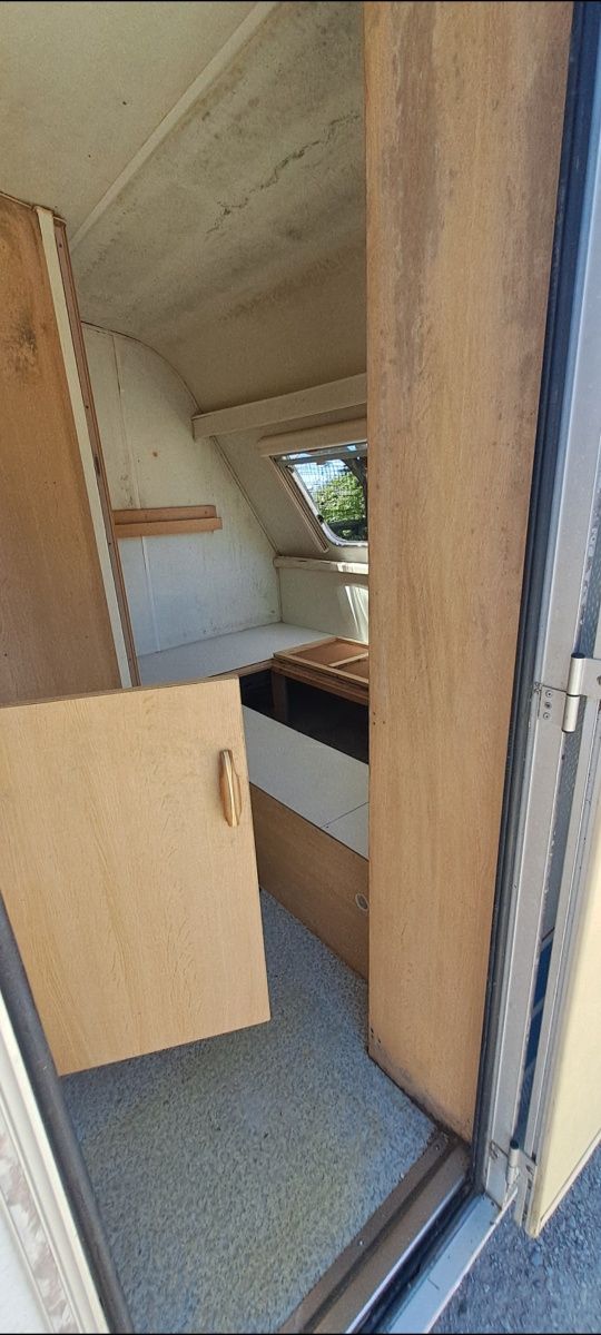 Caravana pluma 450