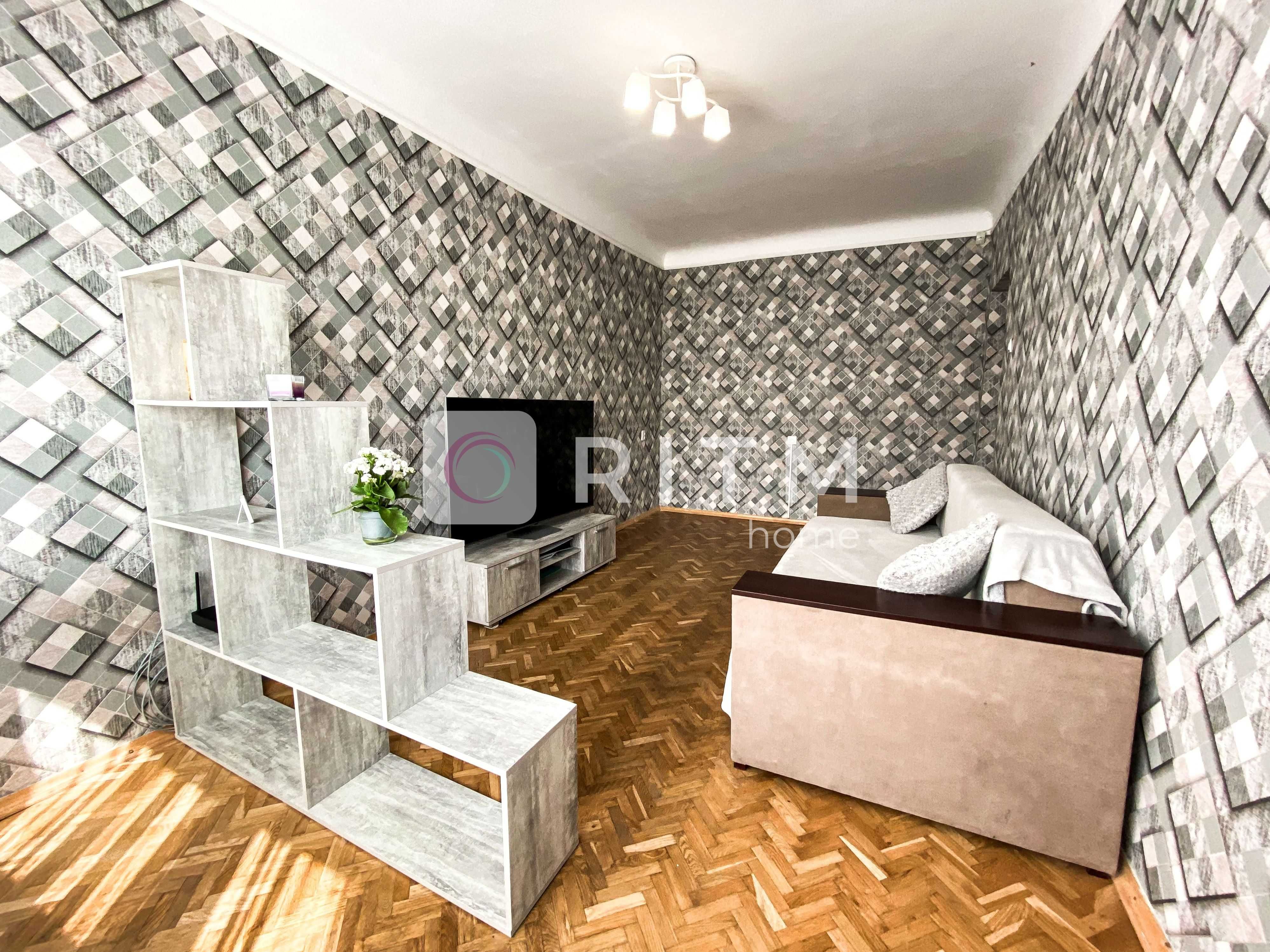 Продаж 2 кім. квартири з ремонтом по вул. Львівська, б. 61А.