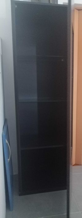 Móvel vitrine preto