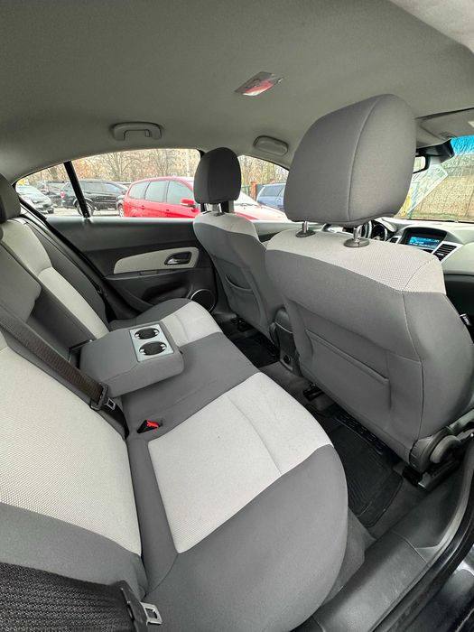 Продам Chevrolet Cruze 2010 рік можлива розстрочка,кредит,обмін!