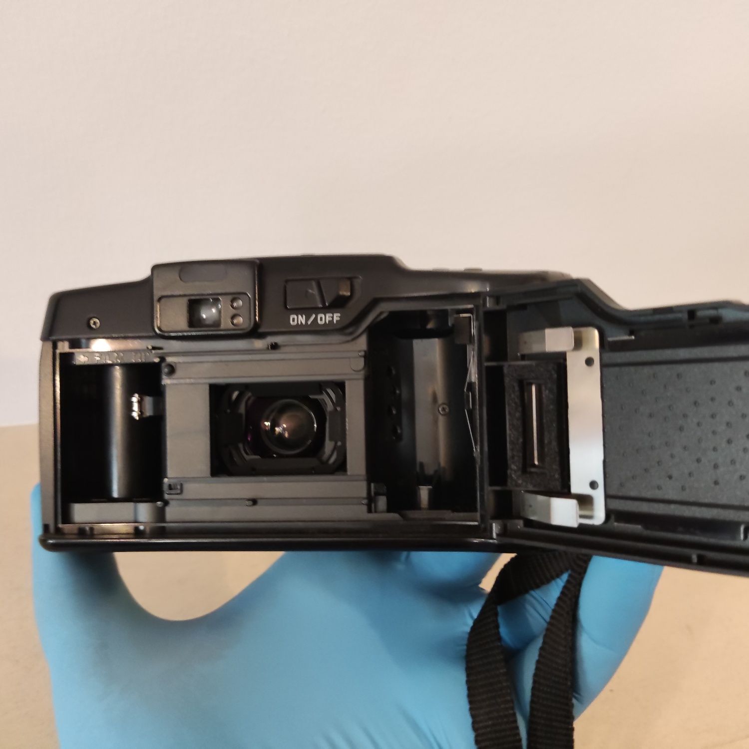 LEICA C2 Zoom (ARRANJO/PEÇAS) - "point and shoot" 35 mm (vintage)