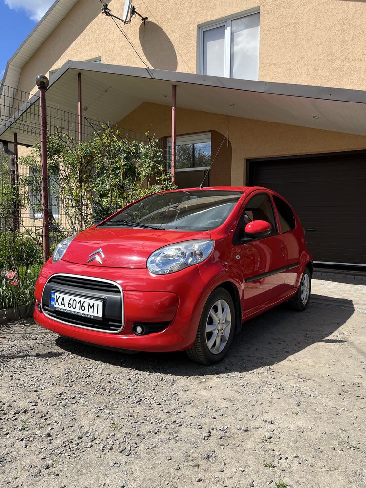 Citroen C1 компактне,  зручне авто на автоматі (робот)