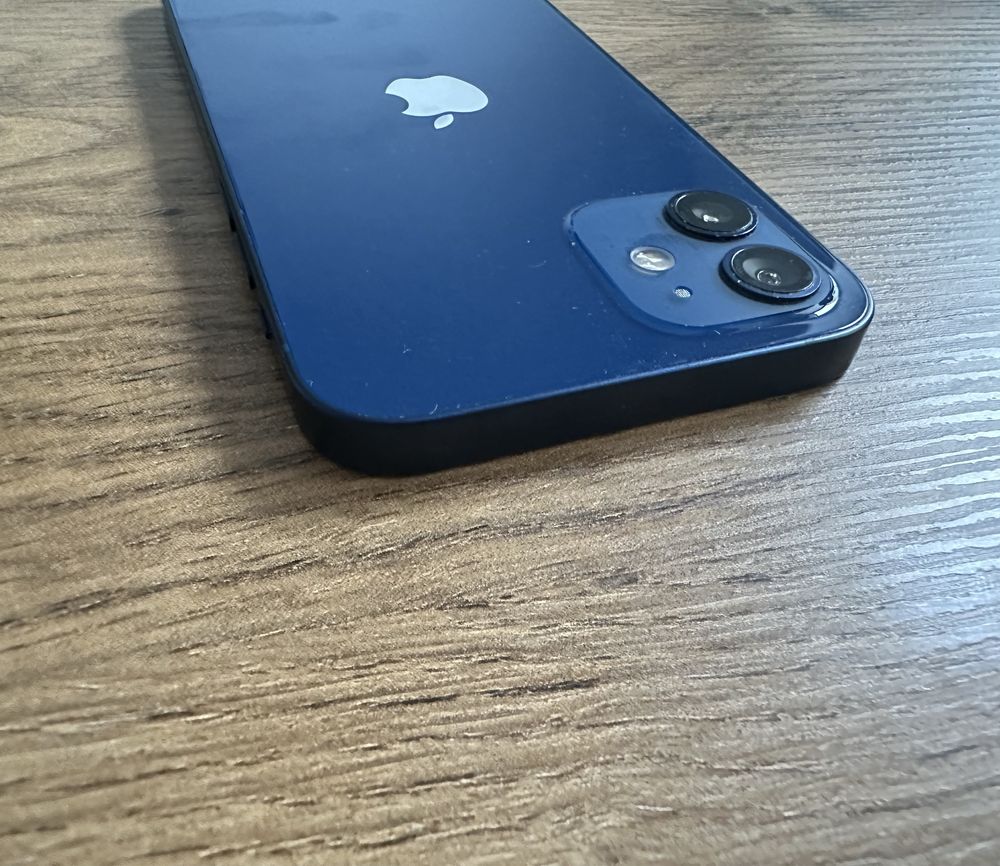 iPhone 12, niebieski