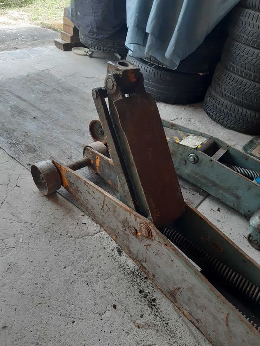 dźwignik hydrauliczny przesuwny DHP 5