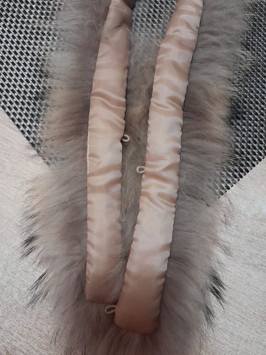 Naturalne futerko obszycie kaptura 71cm