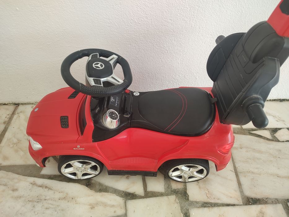 Carrinho Mercedes AMG GL 63 para crianças