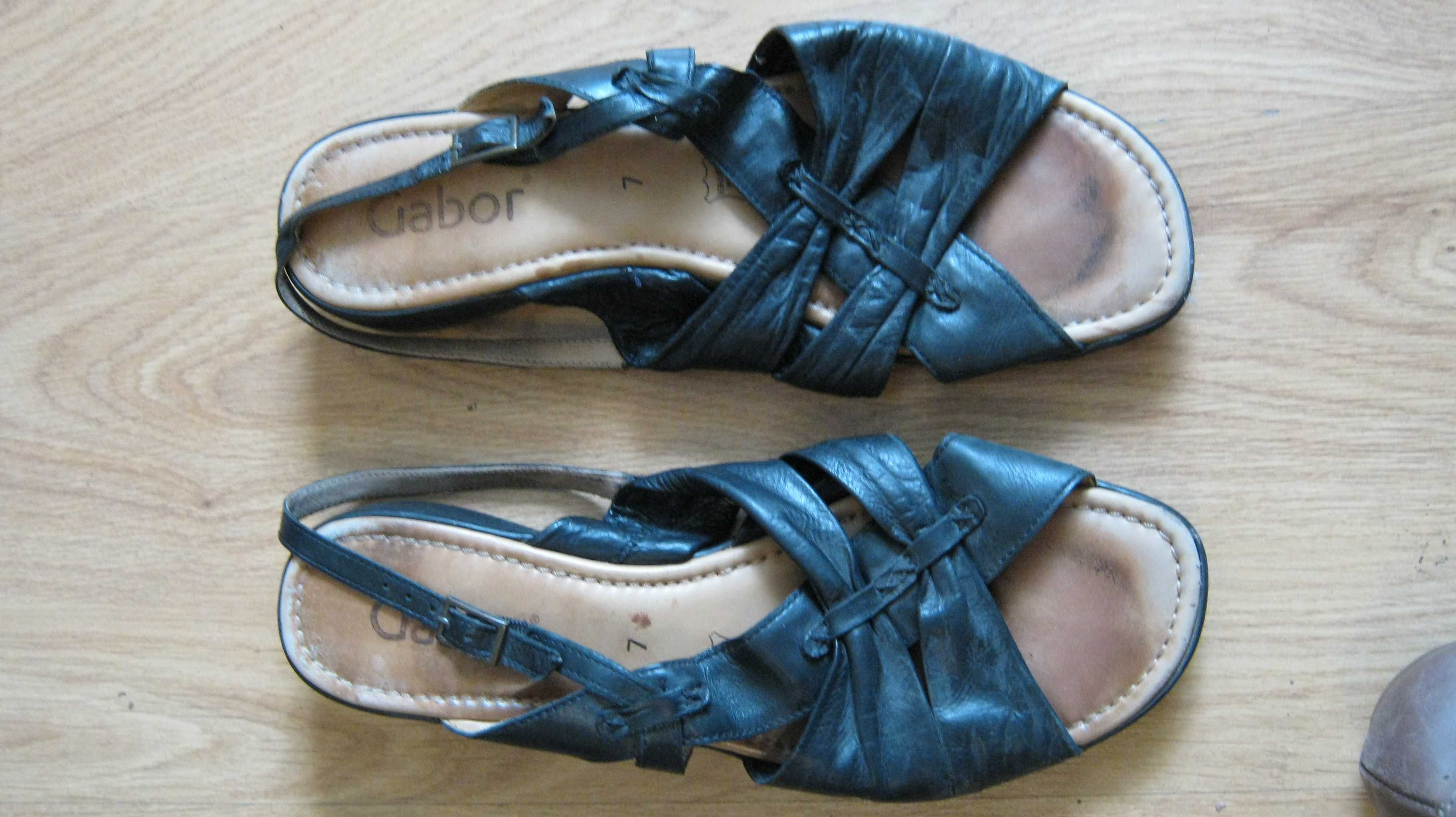 Туфли, босоножки женские кожа р 39-40