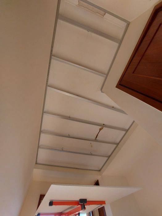 Remodelação /Teto falso/divisórias/casas de banho, cozinhas/flutuante