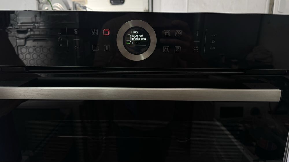 Forno BOSCH Serie 8 - HBG675BB1 (71 L - 59.5 cm - Pirolítico - Preto)