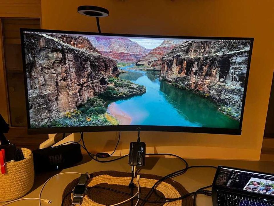 Monitor ASUS ROG Strix XG35VQ – Curvo Ultrawide 35