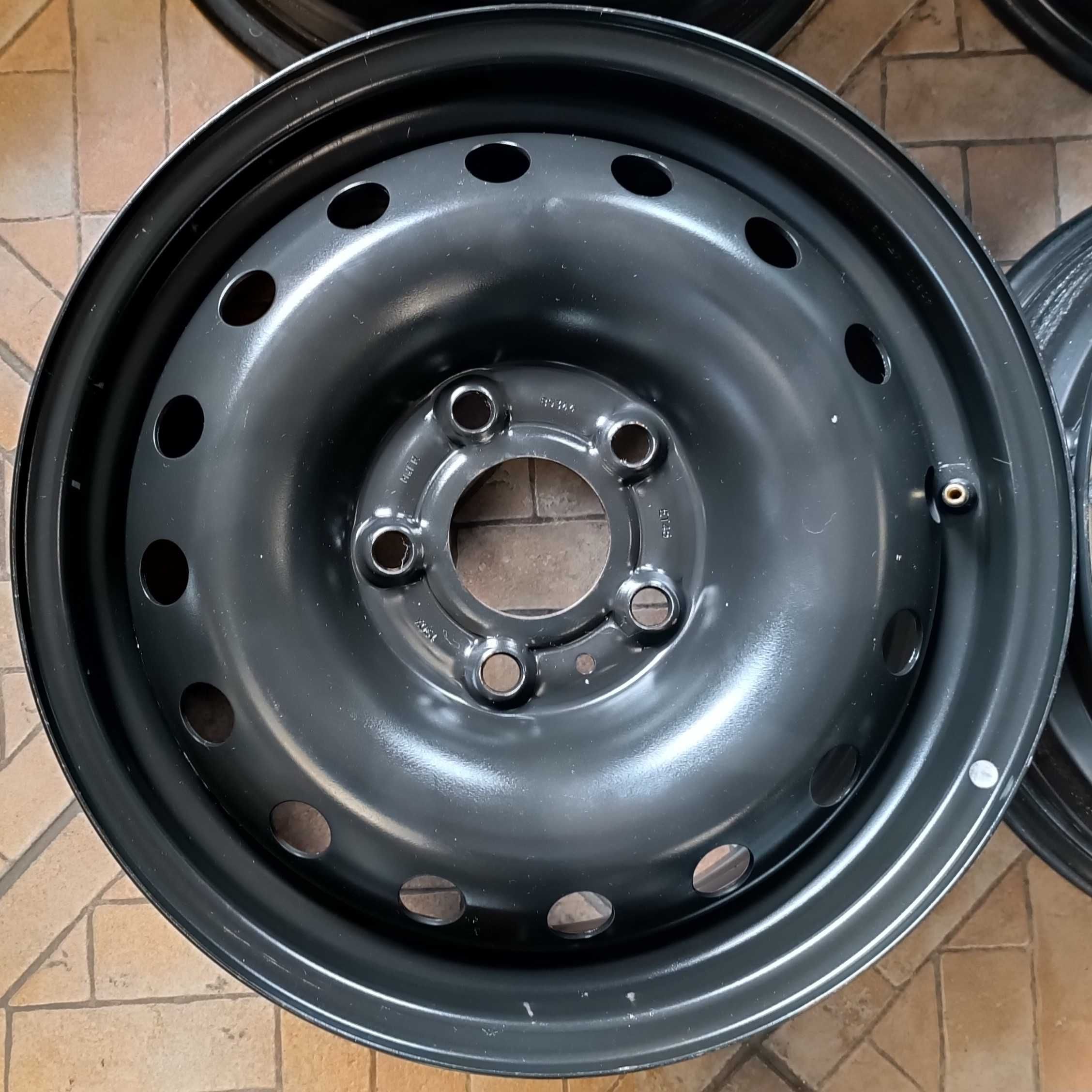 Felgi stalowe 15 cali 5x114.3 NISSAN + TPMS / #4004