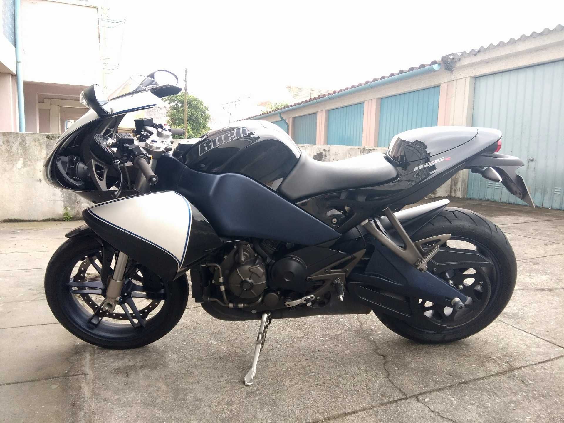 Buell 1125R moto única