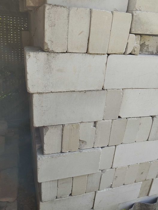Будівельні матеріали  цегла нова та бу.