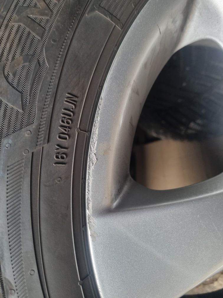 Продам резину 225/55 R17 зима Matador