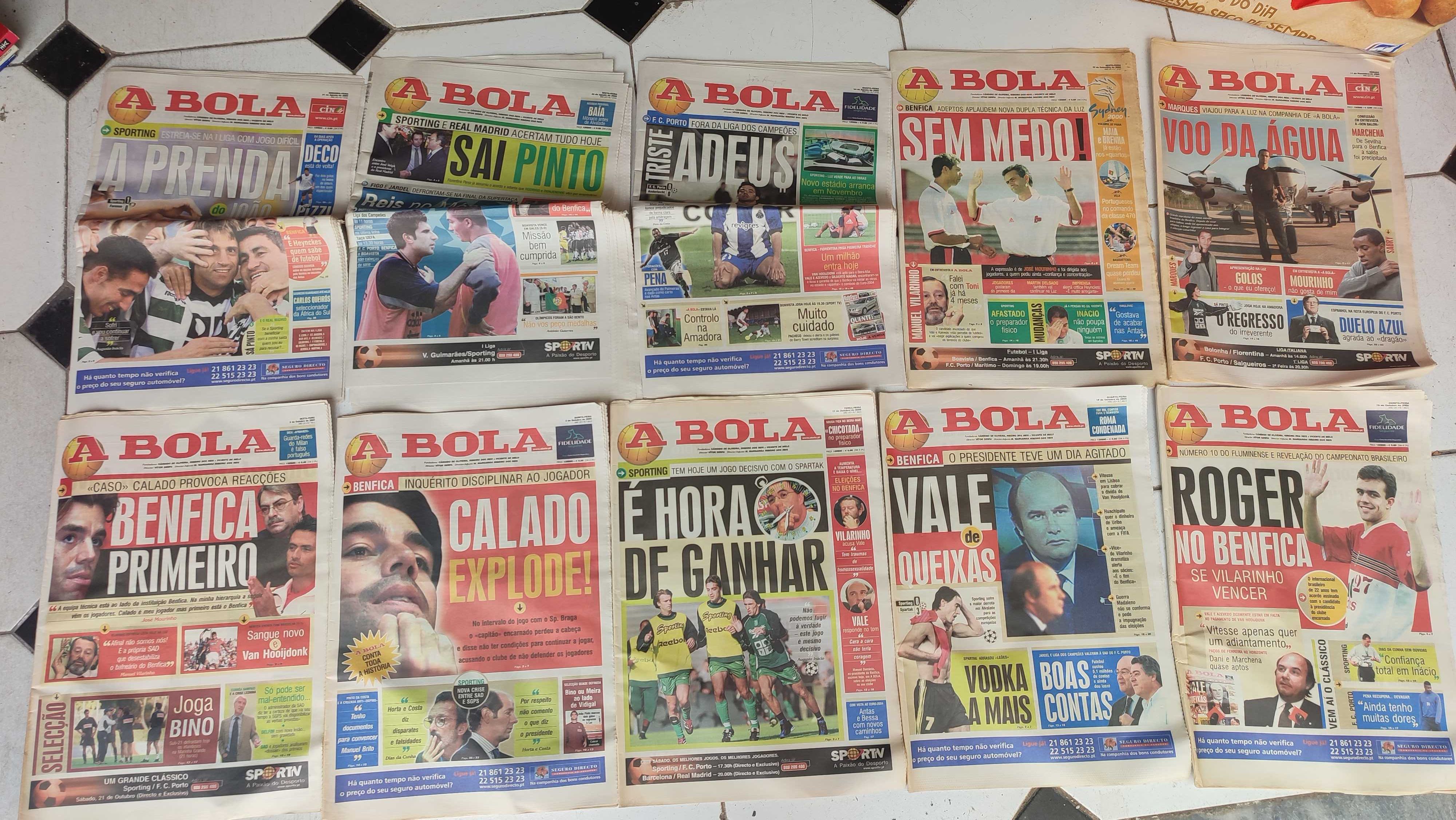 Lote 70 Jornais A Bola do Ano 2000