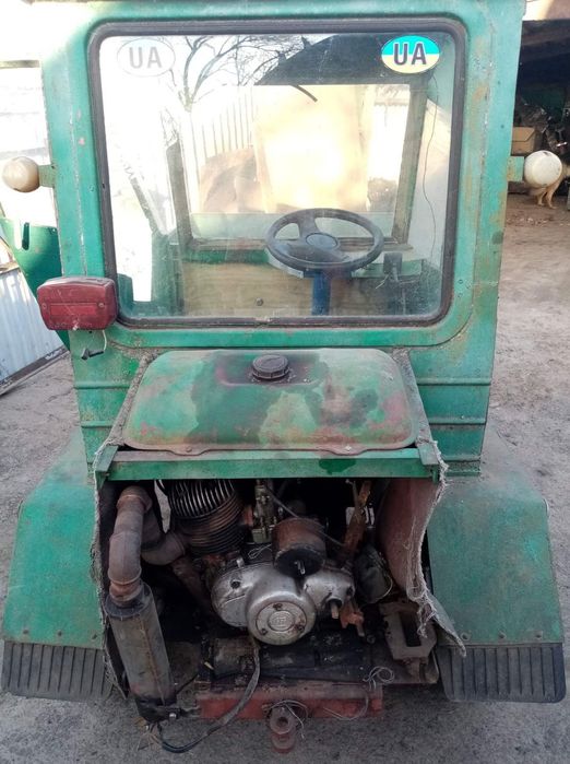 Продам саморобний тракторець.